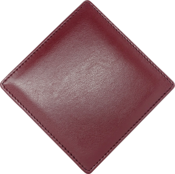 třešňově červená